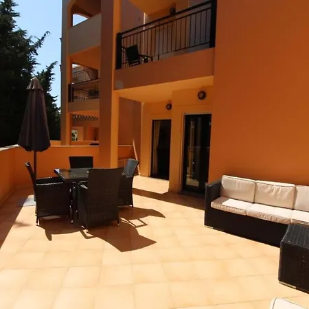 Casa Tinoubird Lejlighed